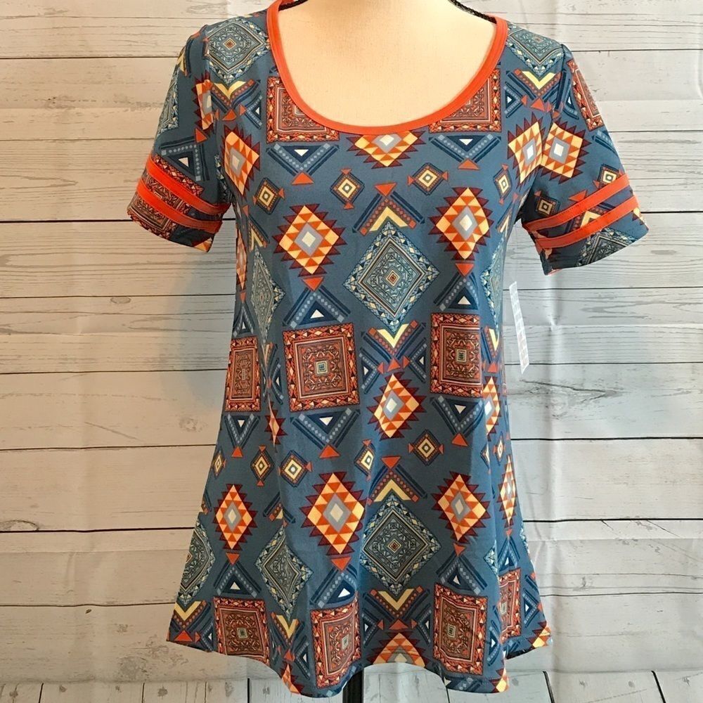LuLaRoe Classic Tee 
